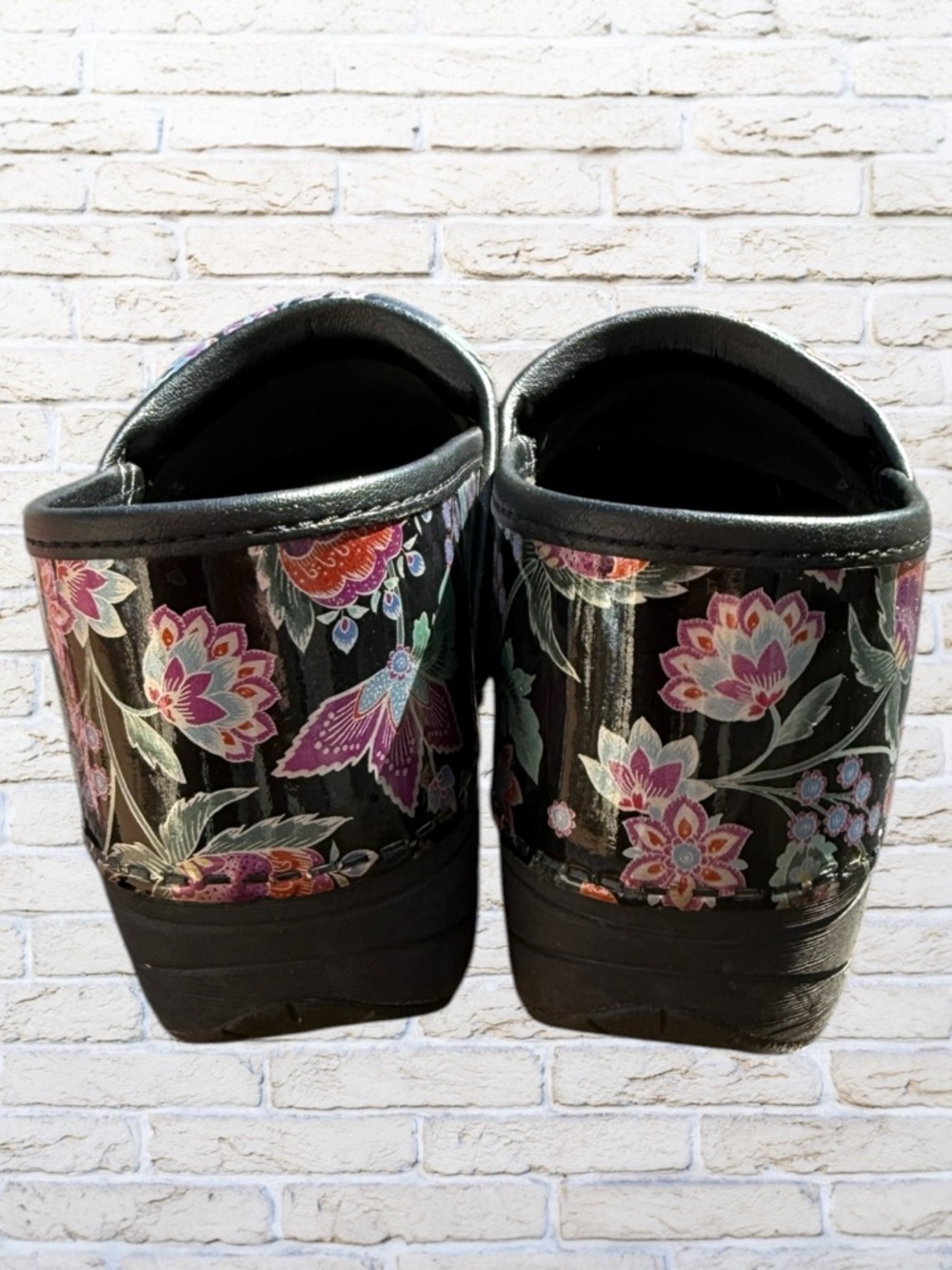 DANSKO XP 2.0 Paisley Floral Patent Black Slip-On Clogs Size 36 5.5 6 - Picture 3 of 6
